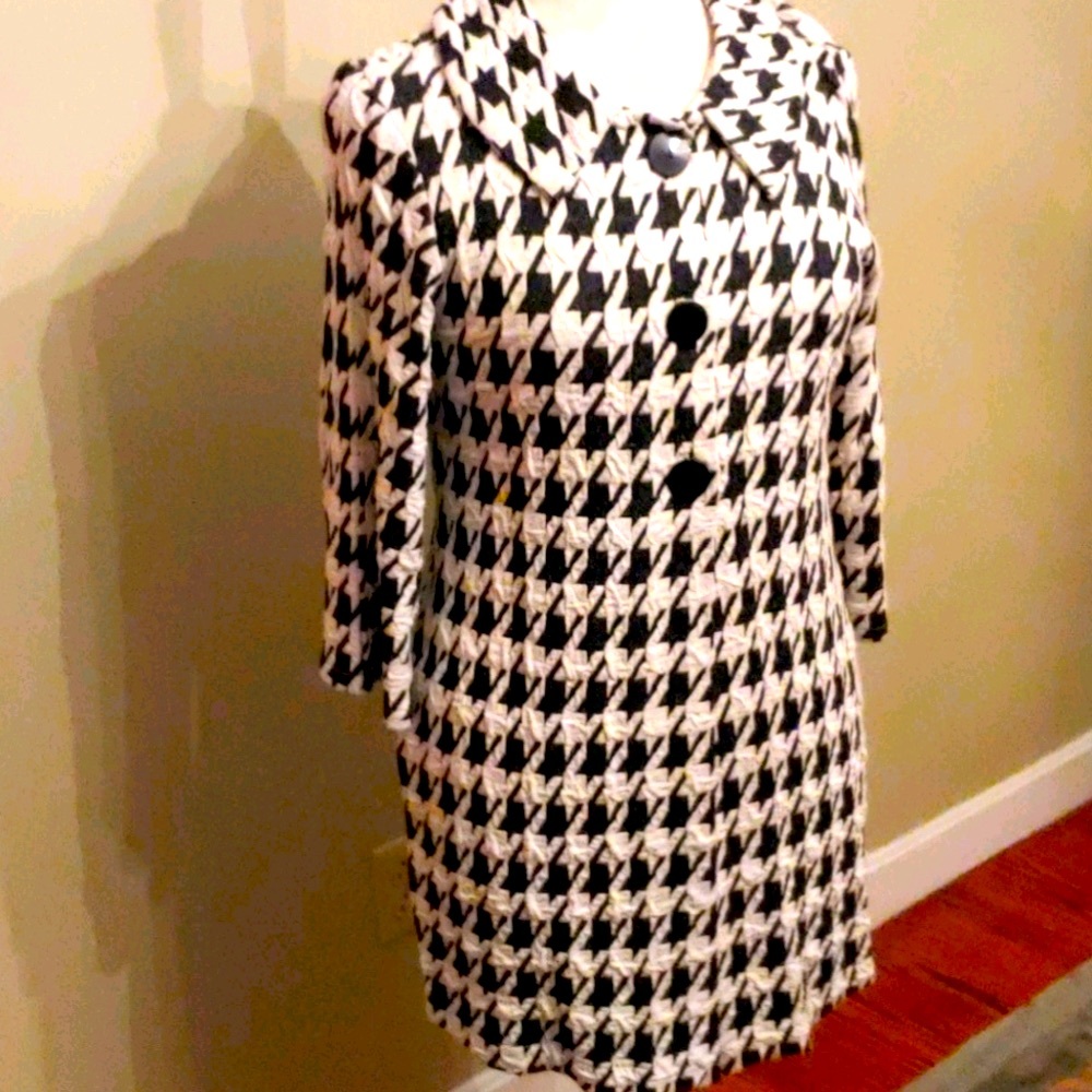 Andria Lieu Collection black and white Check button down Coat Size S EUC